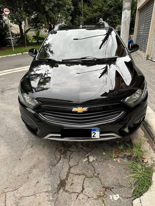 CHEVROLET ONIX 1.4 MPFI ACTIV 8V FLEX 4P AUTOMÁTICO